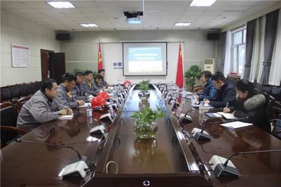 会议现。ㄦ鼐踩 摄）