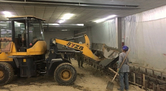 项目土建现。卜挤  摄）